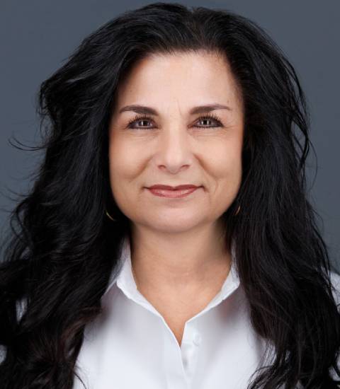 sarah-chen portrait